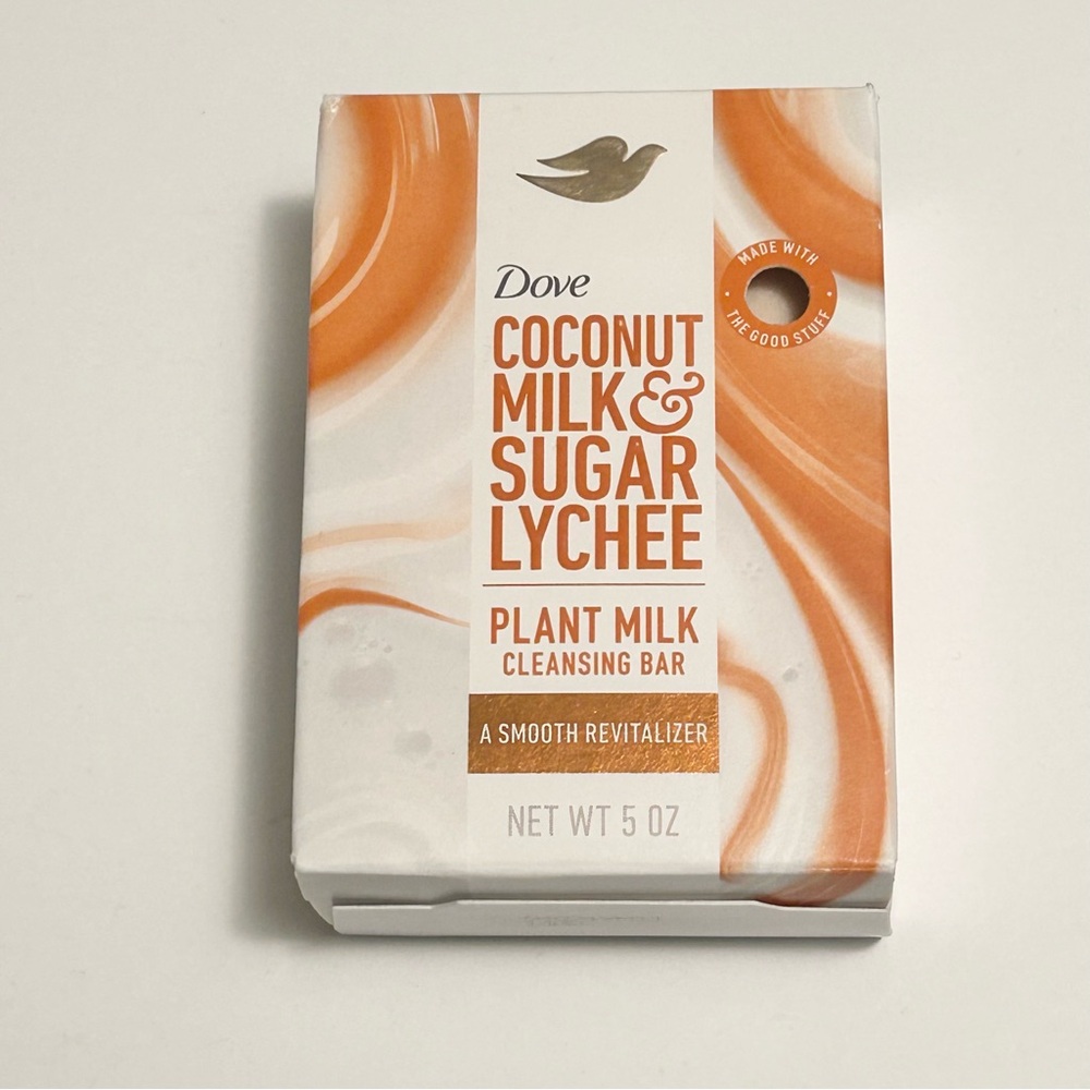 DOVE Coconut Milk & Sugar
Lychee Plant Milk Cleansing Bar 5 oz NEW